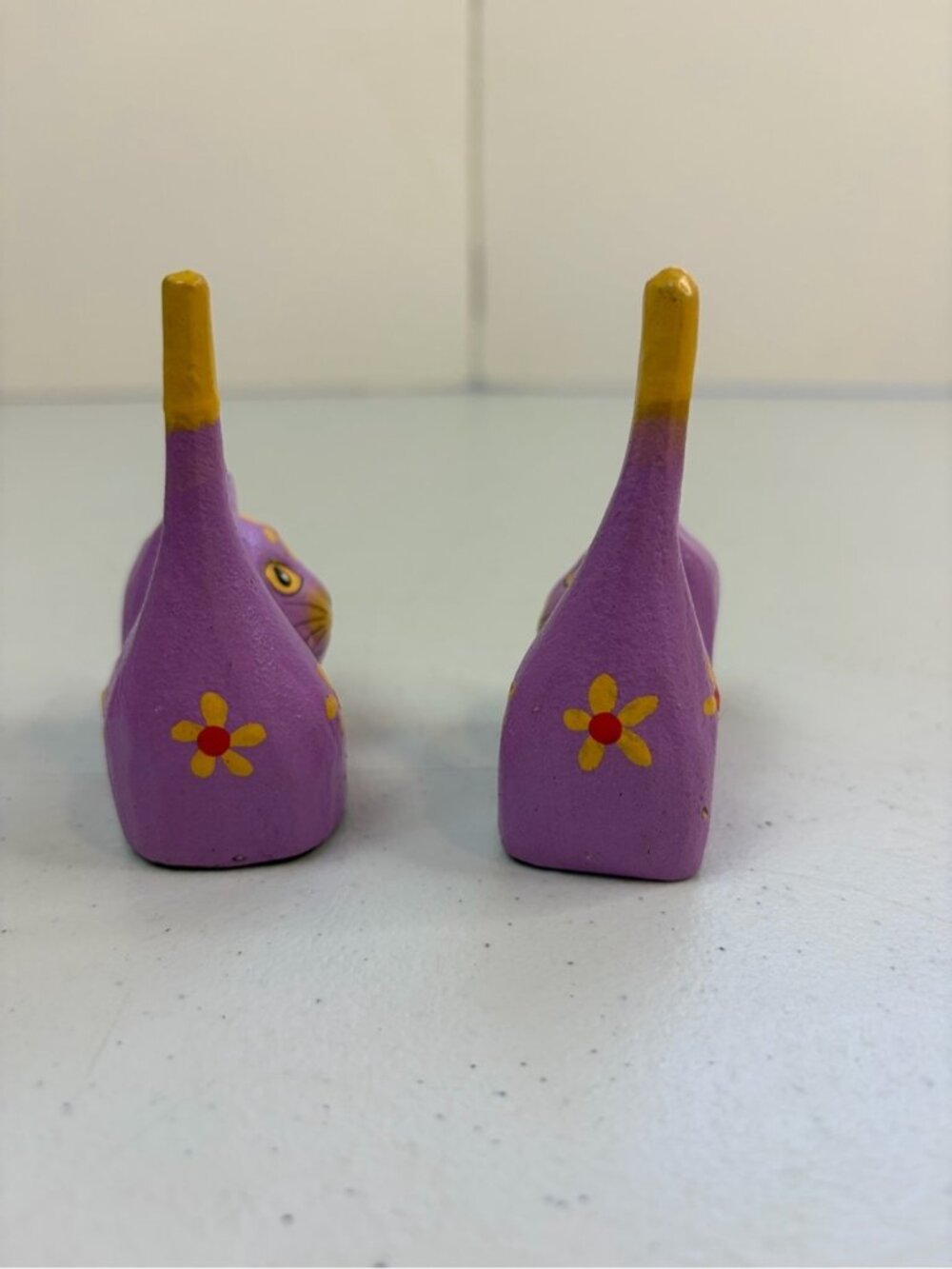 Vintage Set of 2 Folk Art Hand Carved Wooden Painted Cats Kittens Floral Boho - Picture 3 of 7